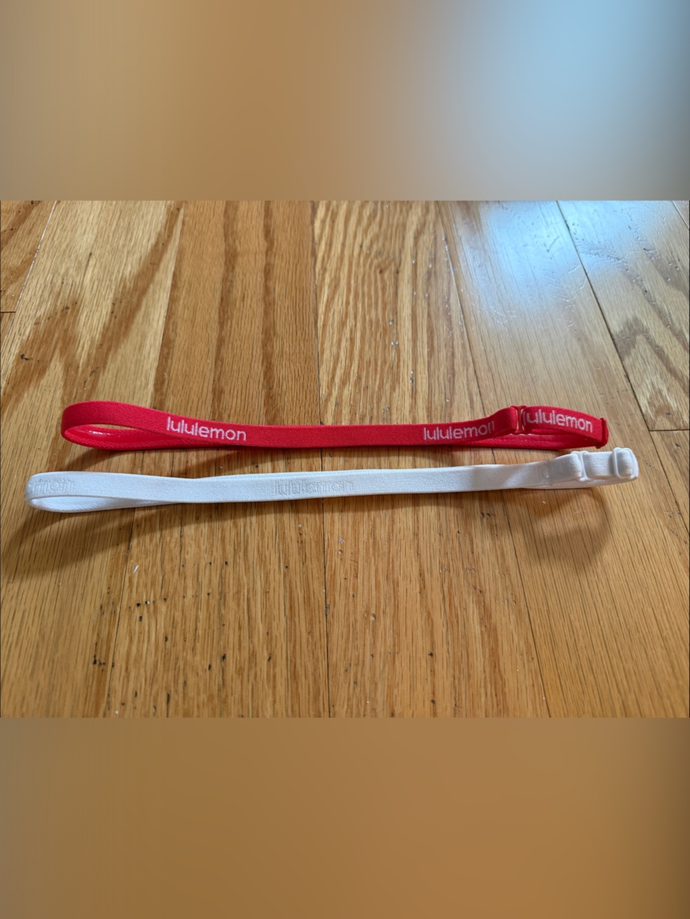 lululemon athletica Elastic Headbands in Red and White - Logo Detail